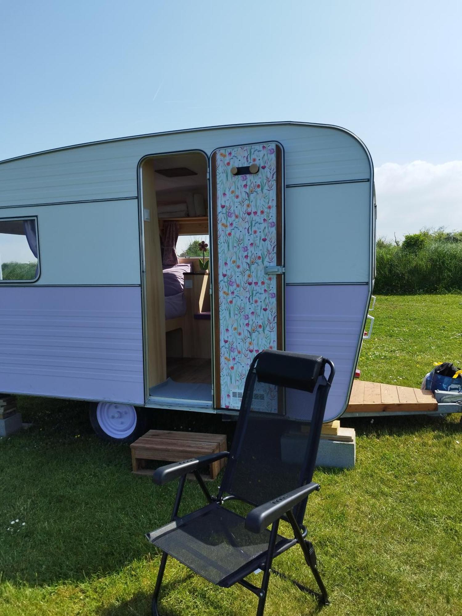 Camping Les Ronds Duval Face Aux Iles Anglo-Normandes Les Moitiers-d'Allonne Exterior foto