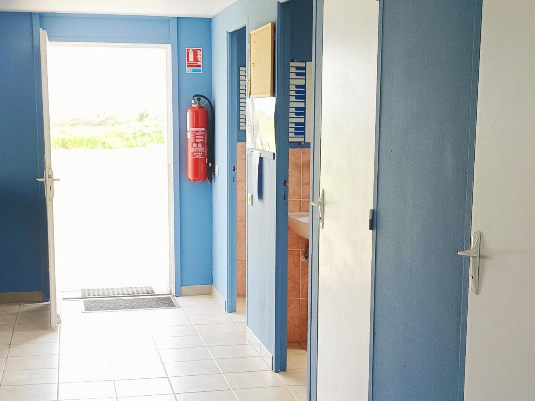 Camping Les Ronds Duval Face Aux Iles Anglo-Normandes Les Moitiers-d'Allonne Habitación foto